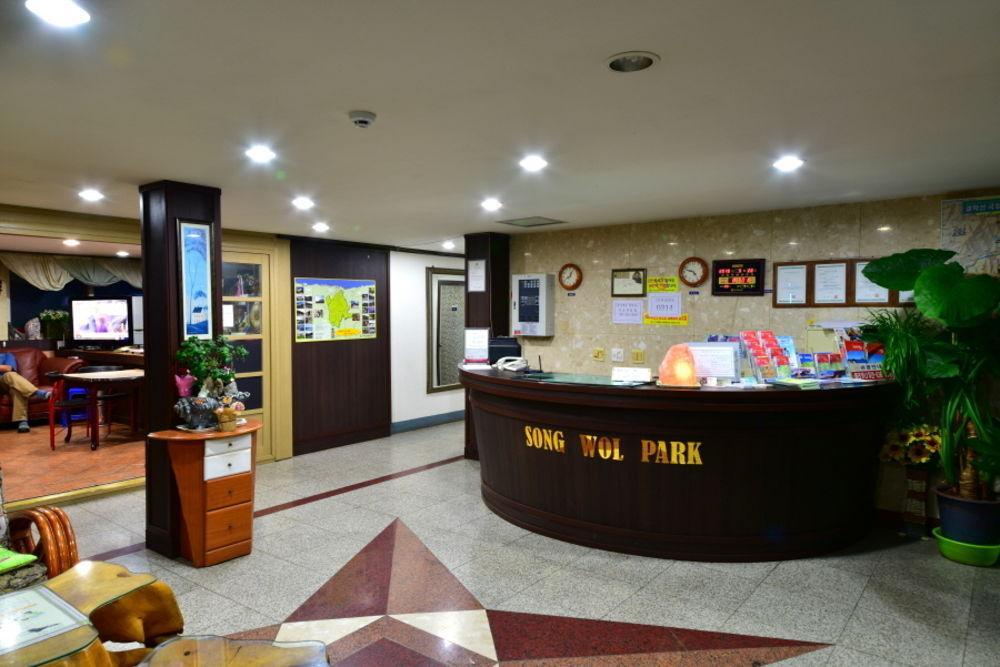 במוטל סוקצ'ו Songwol Park מראה חיצוני תמונה